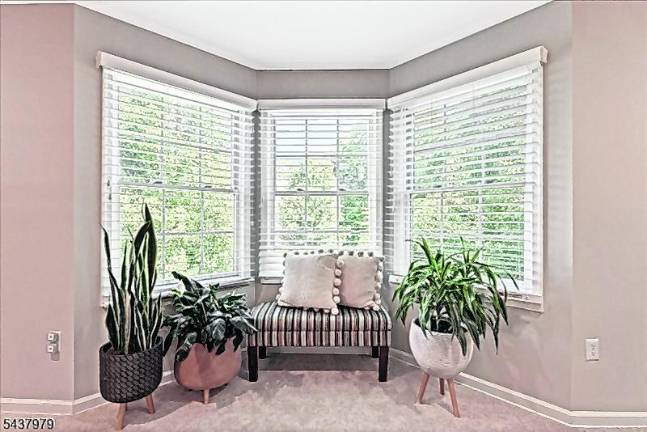 Effortless living in Round Top