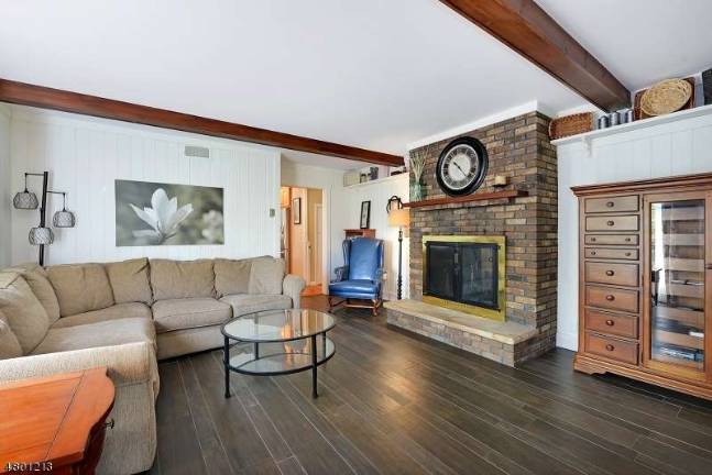 Stylish, move-in ready Colonial