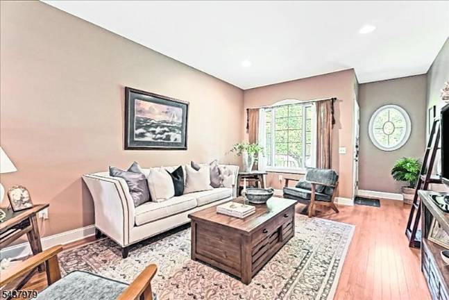 Effortless living in Round Top
