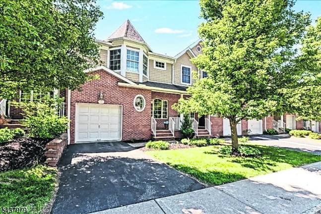 Effortless living in Round Top