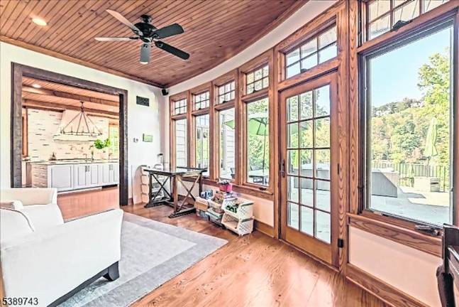 An exquisite lakefront estate