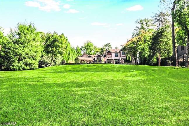 An exquisite lakefront estate