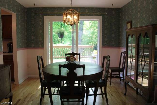 Move-in ready, near Lake Mohawk