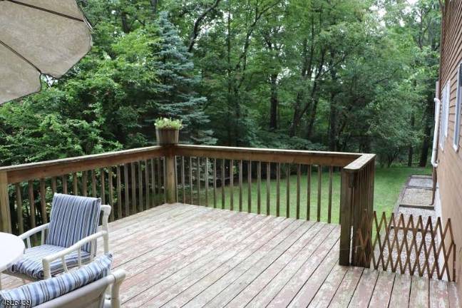 Custom Colonial on cul-de-sac