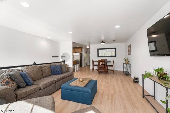 Lovely Sparta townhouse