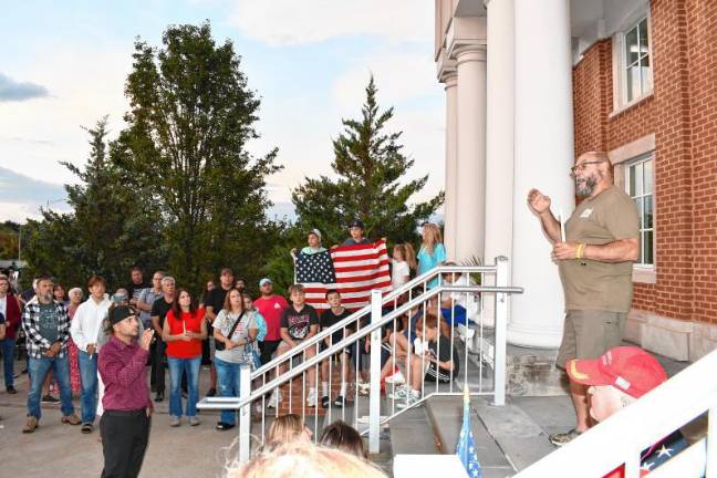 Peter Litchfield, commander of Sparta Veterans of Foreign Wars Post #7248, speaks at the vigil. (Photo by Maria Kovic)