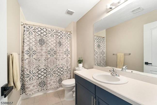 Lovely Sparta townhouse