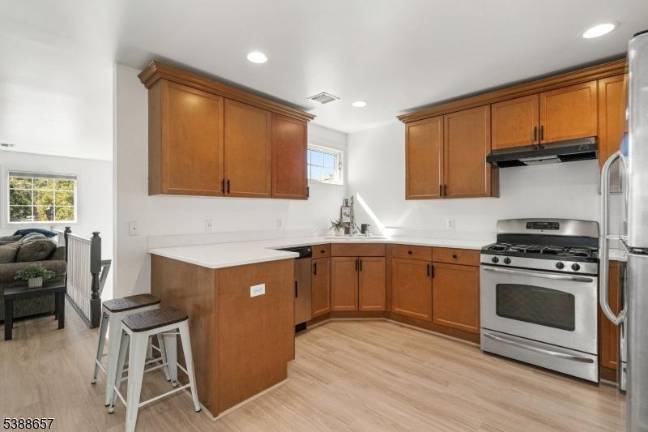 Lovely Sparta townhouse