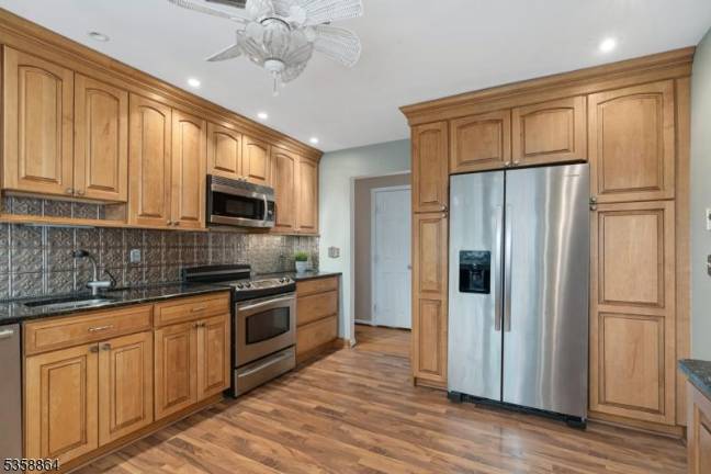 Perfect home in Lake Mohawk