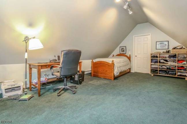 Spacious rooms, move-in ready