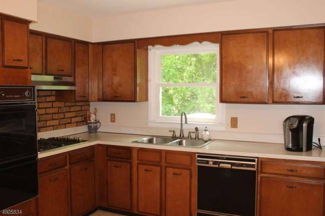 Move-in ready, near Lake Mohawk