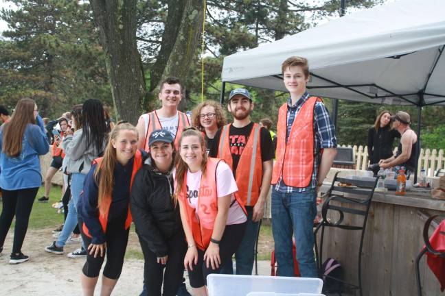Sparta High School volunteers on hand in the Front Row: Bayleigh Takacs, Paige Lucas, Kelli Vogel; Back Row: Zander Papandrikos, Juleanna Green, Steven Sullivan and Lorenzo Rending