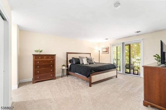 Lovely Sparta townhouse