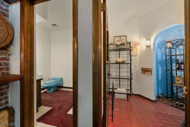 Lakefront vacation home year-round