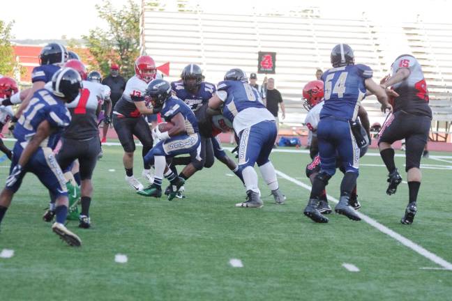 Stags ball carrier Jeff Mack II works his way through the lines.