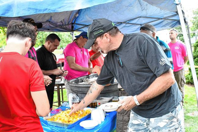 Photos: VFW clambake in Sparta