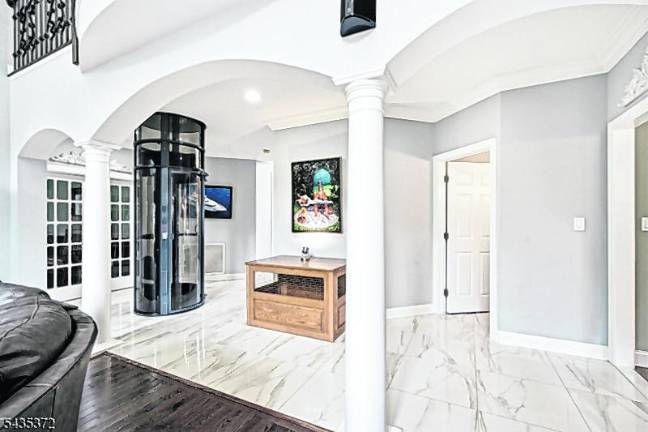 A custom gated estate