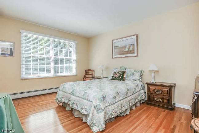 Custom Colonial in Glenbrook Estates