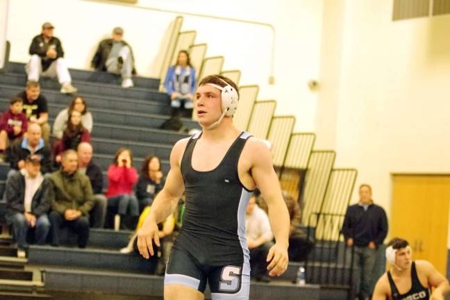 Sparta senior Robbie Gennat (6-0 at 195), a three-time district runner-up and a returning state qualifier, is eight wins shy of 100 wins for his career.