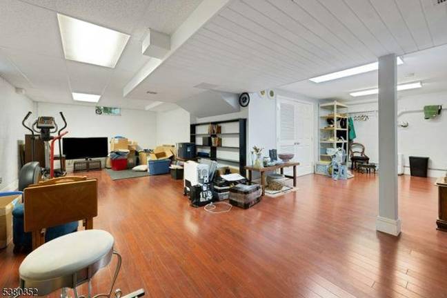 Real estate: Elegant 5-bedroom home