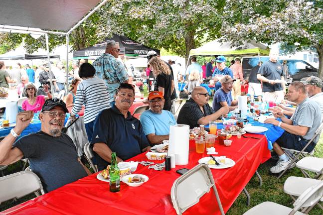 Photos: VFW clambake in Sparta