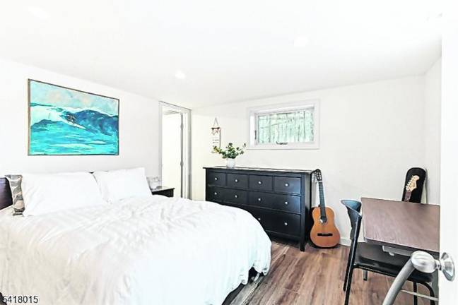 Fabulous lakefront home in Lake Mohawk