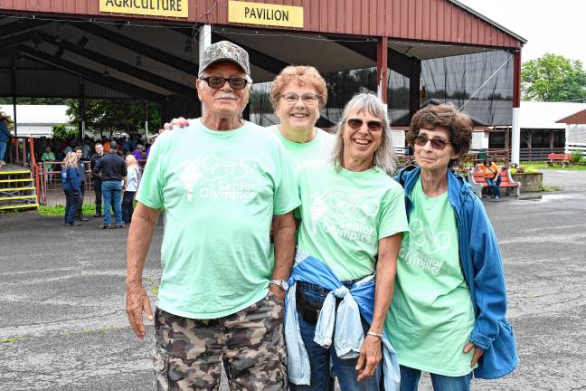 <b>Steve Marino, Robin Elmo, Jeanne Ortiz and Roxanne Staley of the Hardyston team.</b>
