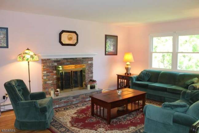 Move-in ready, near Lake Mohawk