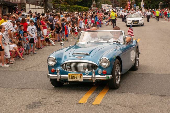 Lake Mohawk Country Club car