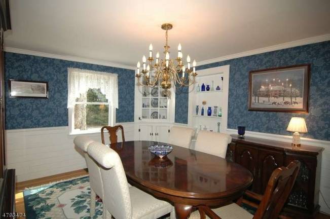 Colonial with vintage charm and updated style