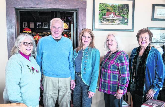 Attendees included Marianne Frandcisco, a Rev250 Commitee member and president of the Sparta Historical Society; Bill Truran, Sussex County Historian; Margery Murphy, Rev 250 committee, Nancy Lennon and Marjorie Strohssah, both of thel Sparta HIstorical Society.