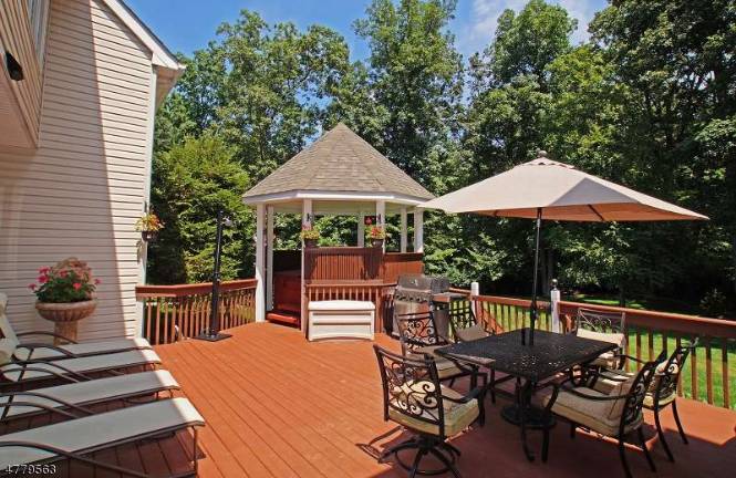 Luxurious, updated custom Colonial