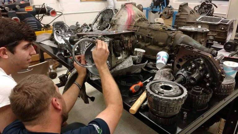 SCCC Automotive students get hands on experience in the classroom.
