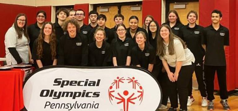 Delaware Valley High School bocce team during playoffs at North Pocono High School. Photo by Hailey Vogel.