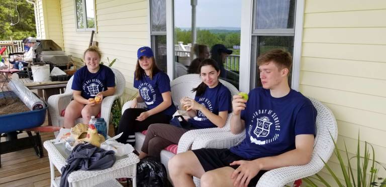 Volunteers, from left, Jessica Schabel, Sofia Sorensen, Kenza Fernandez and Tucker Richardson.