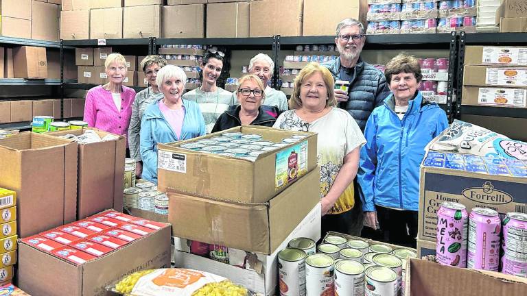 <b>Project Self-Sufficiency received a grant from the FirstEnergy Foundation to support the Nourish to Flourish food pantry.</b>