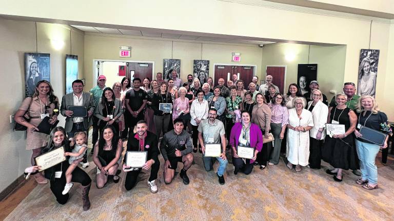 <b>Project Self-Sufficiency honored individuals, businesses, and organizations for their extraordinary volunteer efforts during the past year.</b>