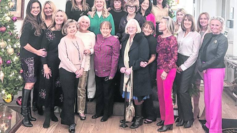 Garden Club hosts holiday party