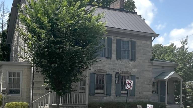 <b>Baird’s Tavern, 103 Main St., Warwick, N.Y. (Photo by Ella Connors)</b>