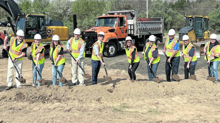 <b>Ground is borken on the new county Division of Health facility.</b>